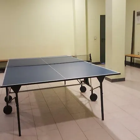 Appartement Piso Zona Hospital 7 Personas à Oviede Extérieur photo