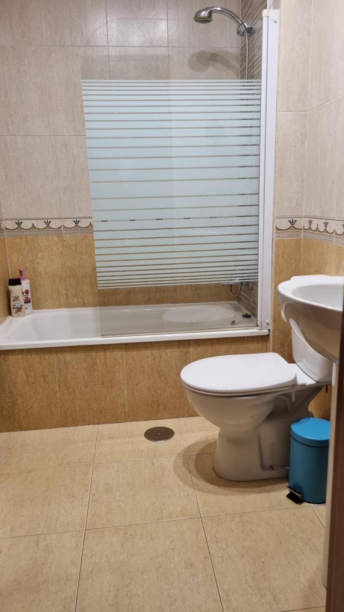 Piso Zona Hospital 7 Personas *