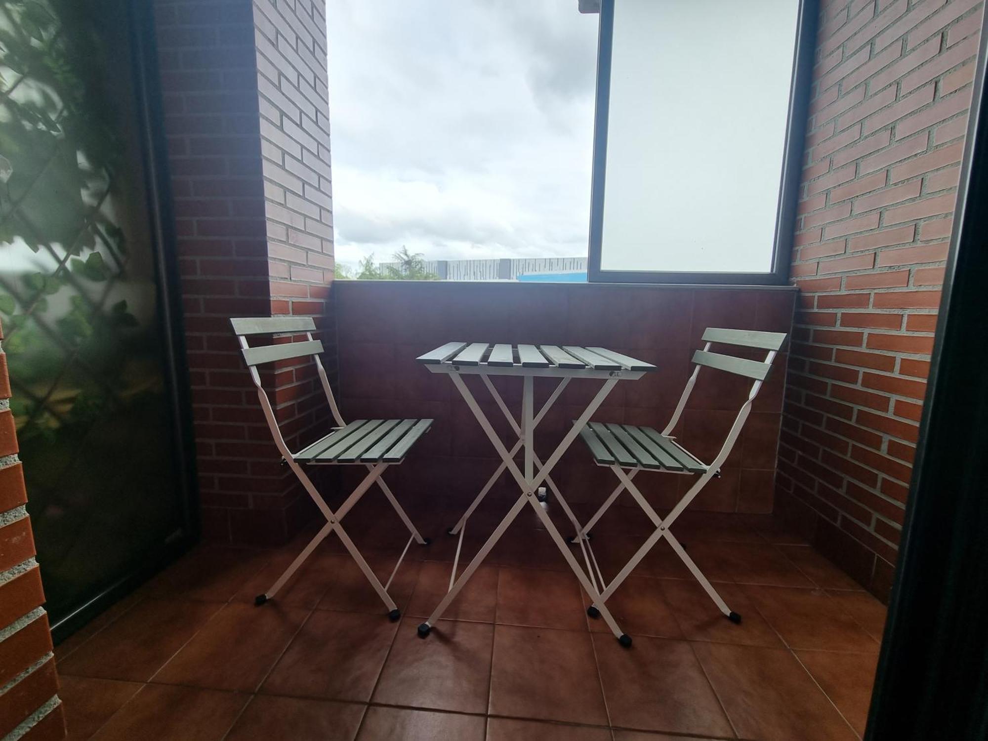 Appartement Piso Zona Hospital 7 Personas