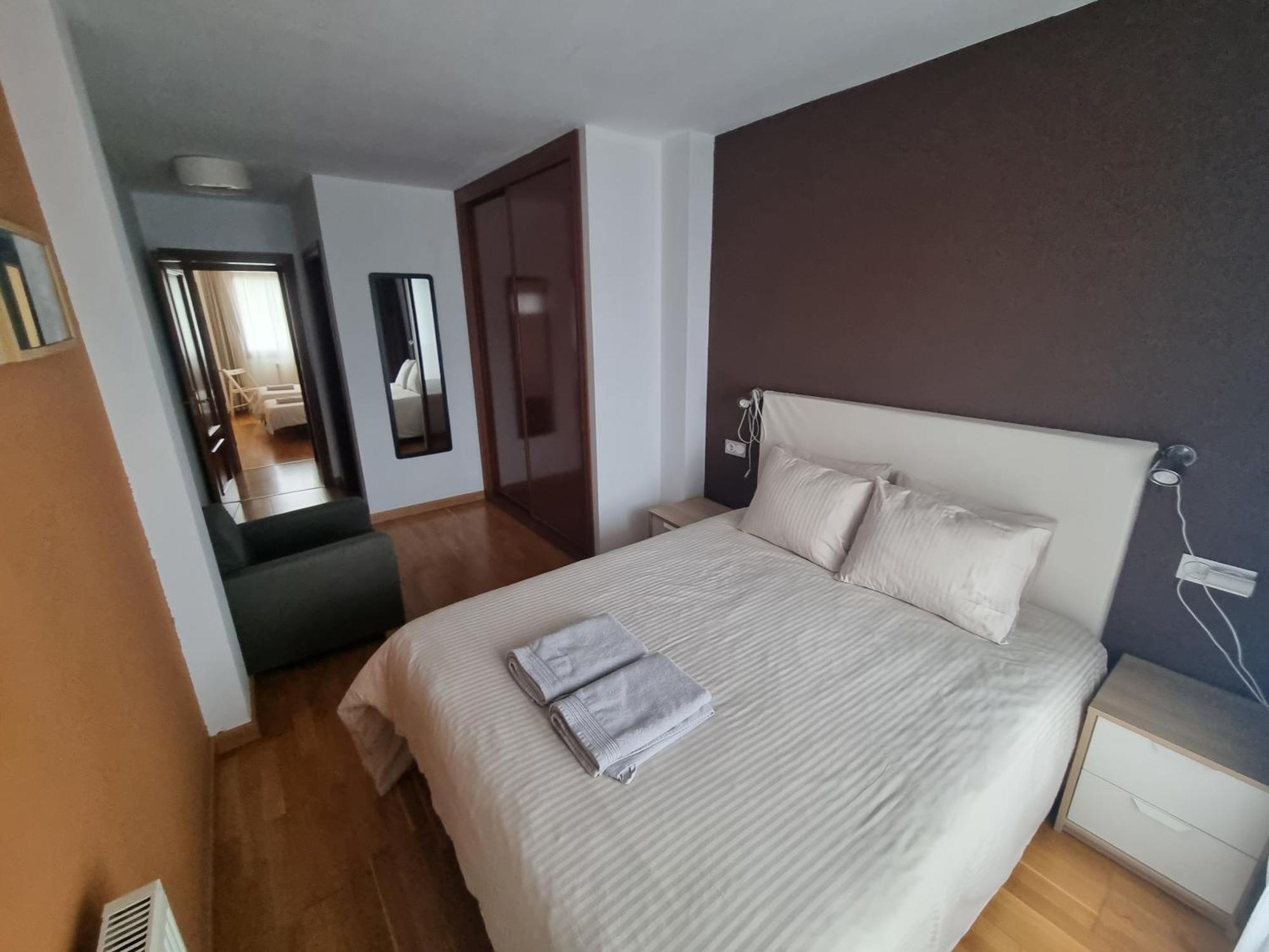 Appartement Piso Zona Hospital 7 Personas *
